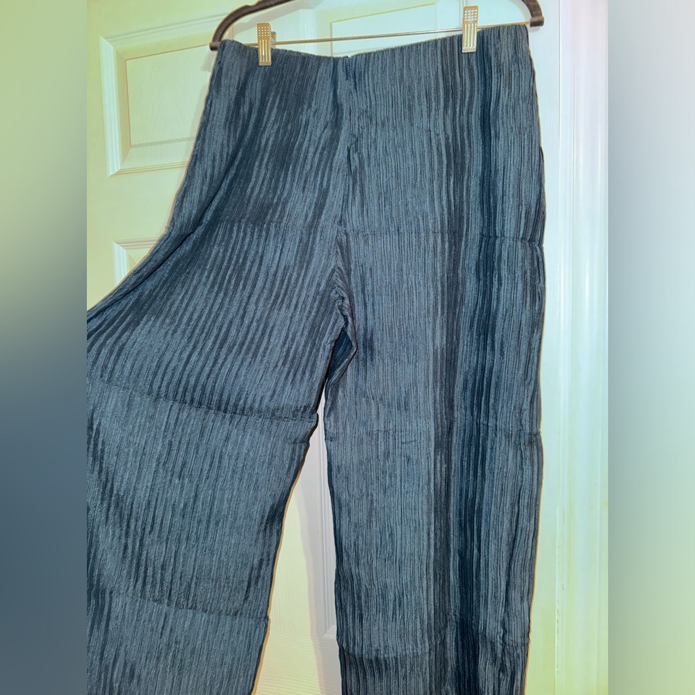 Dynamite Malika Pants - Size L - BNWT - never worn